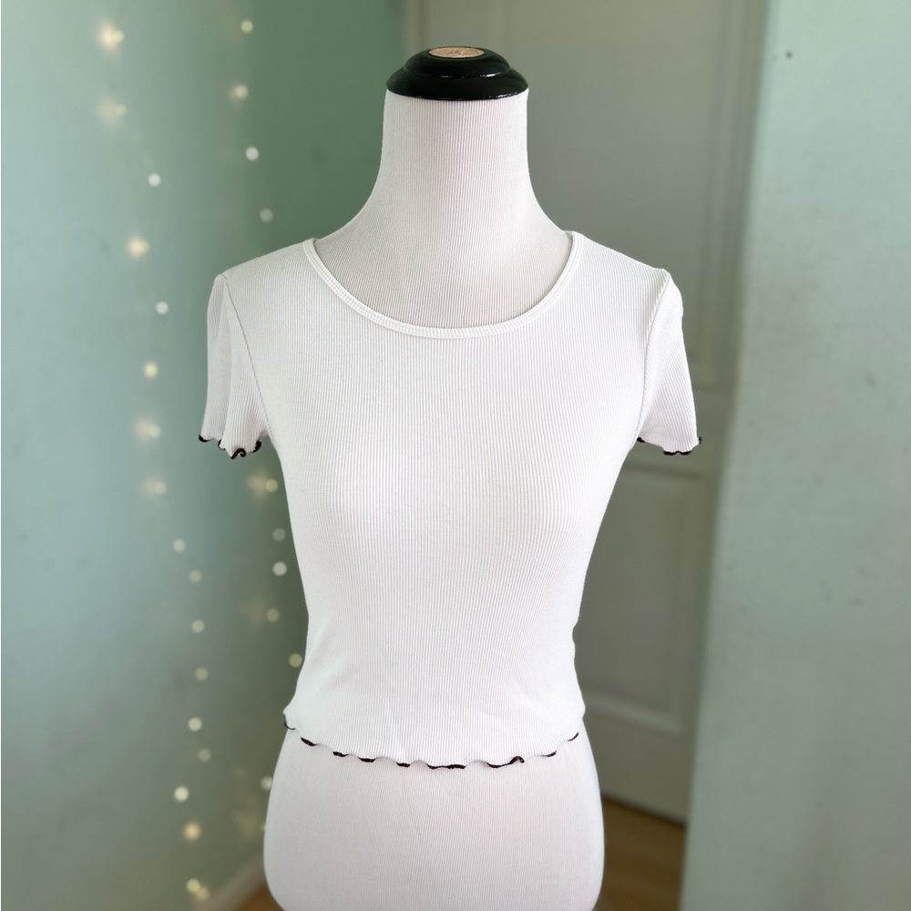 Forever 21 White Ribbed Crop Tee